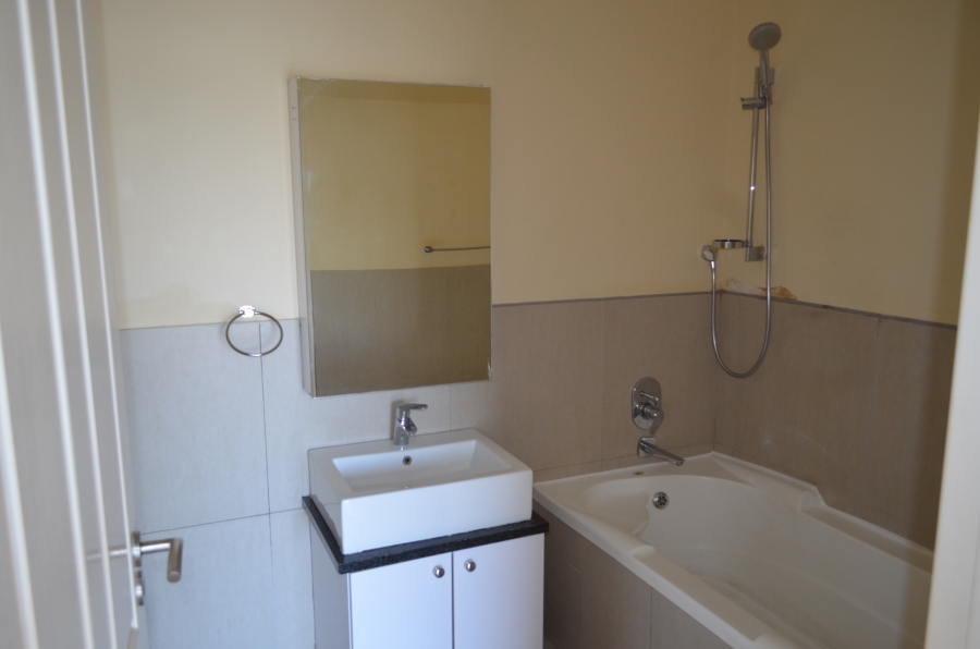 2 Bedroom Property for Sale in Strand North Western Cape